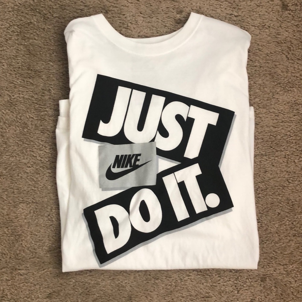 Nike T-Shirt